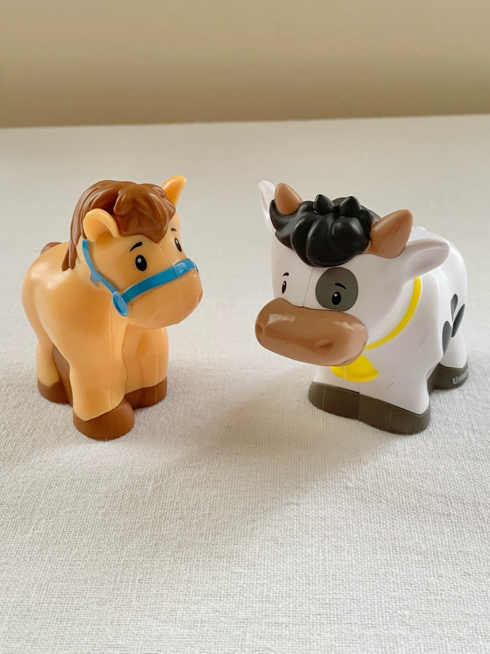 2018 Little People Mattel Toys Farm Animals Brown Horse and Black & White Cow